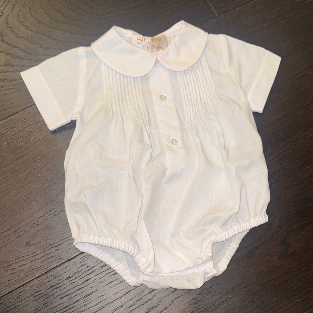 Charming White Baby Bubble Romper with Collar